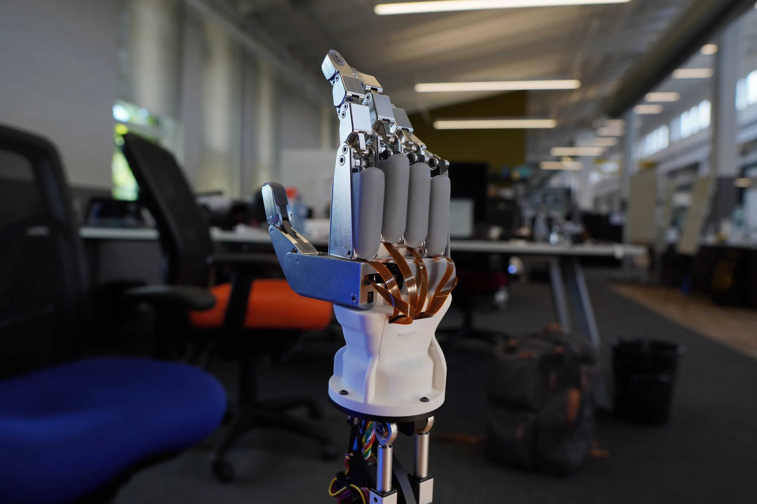 Humanoid robot back of hand