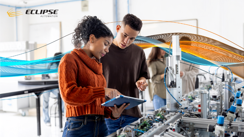 Human-centric automation: How human-machine collaboration empowers your workforce