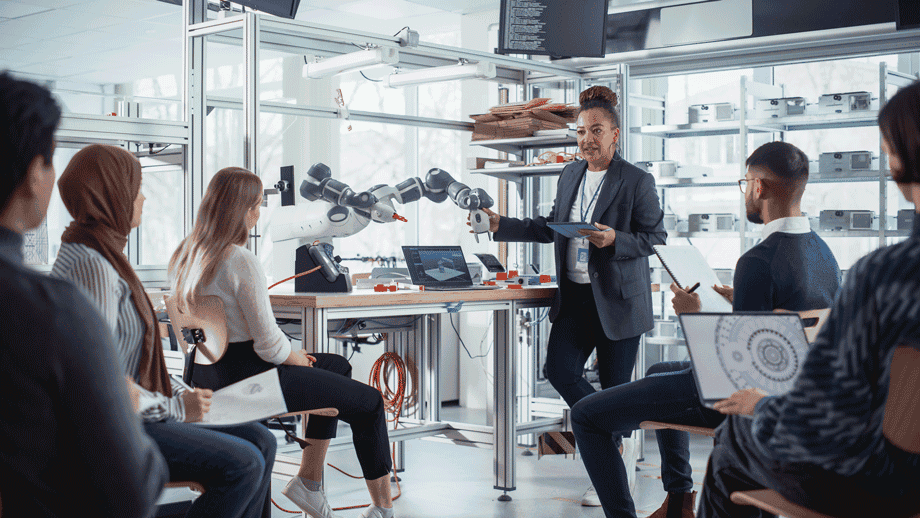 Instructor Teaching manufacturing education gap